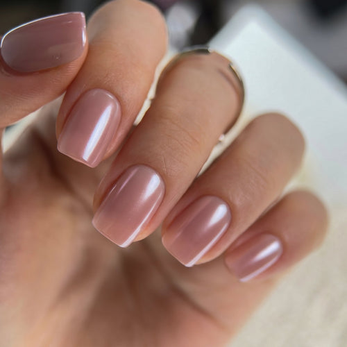 Blush Serenity S Squoval short squoval press-on nails
