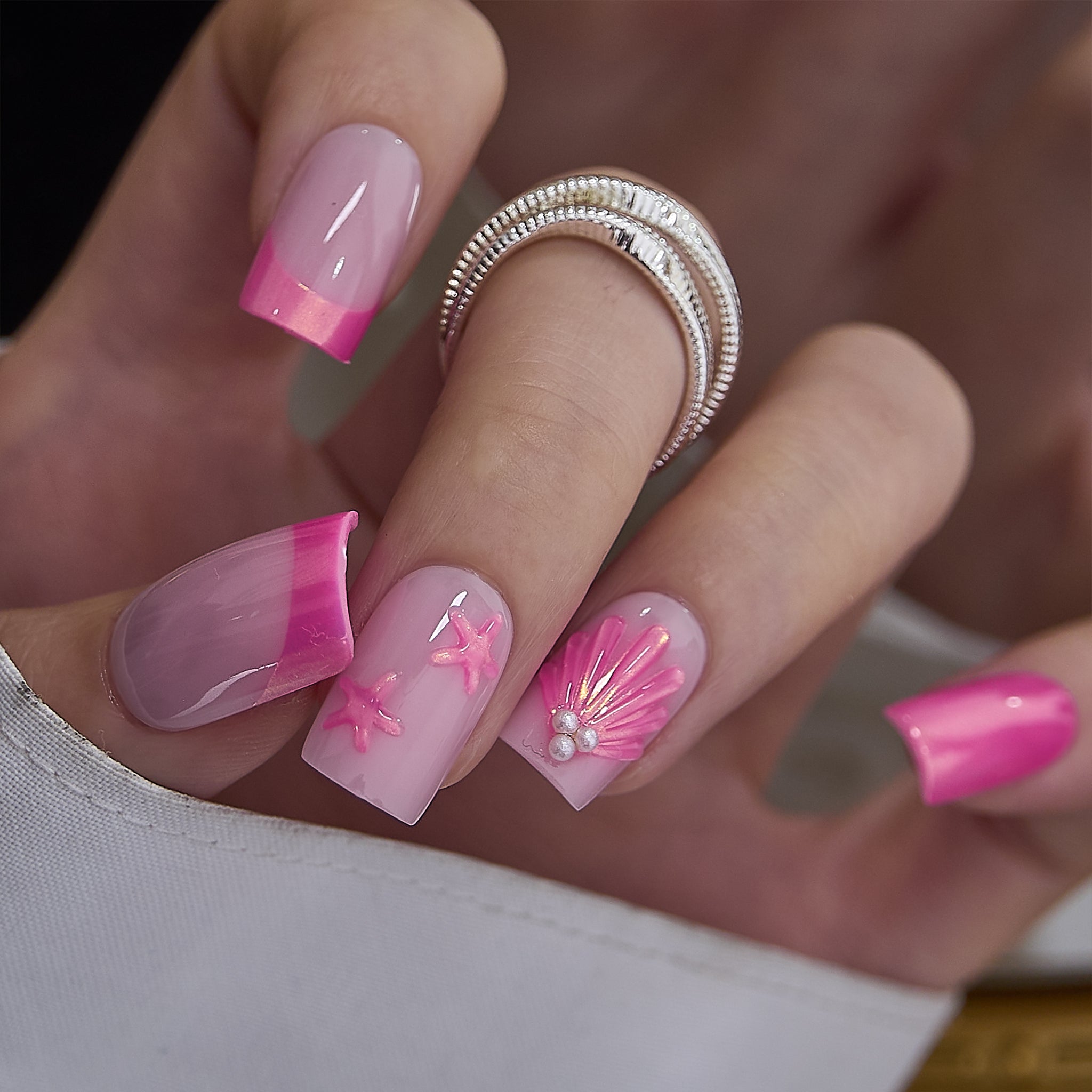 Designer s Pick | Coral Tide M Squoval medium squoval press-on nails