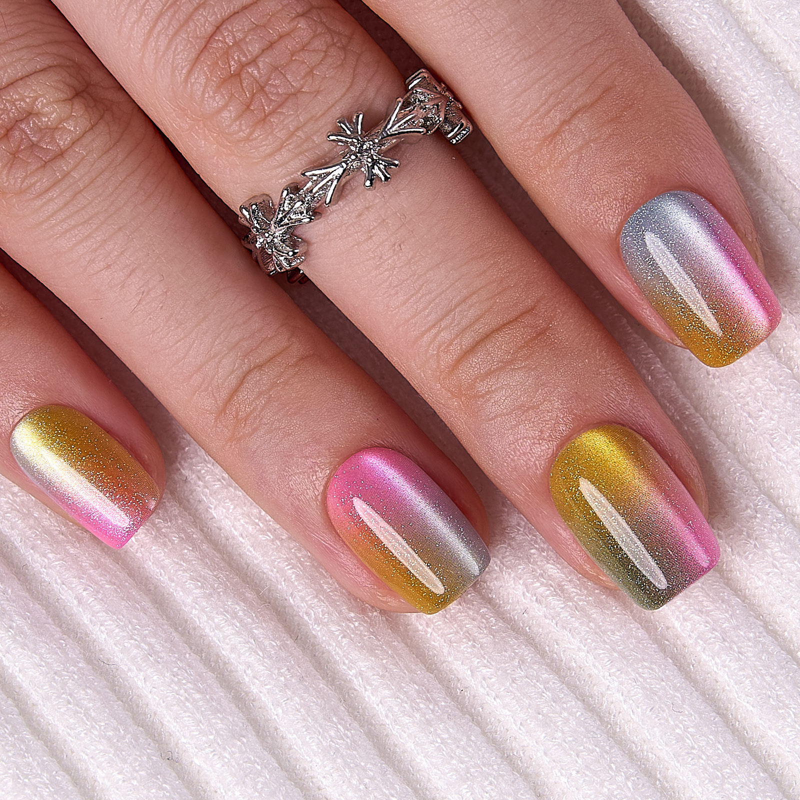 Designer’s Pick | Rainbow Glow – S Squoval