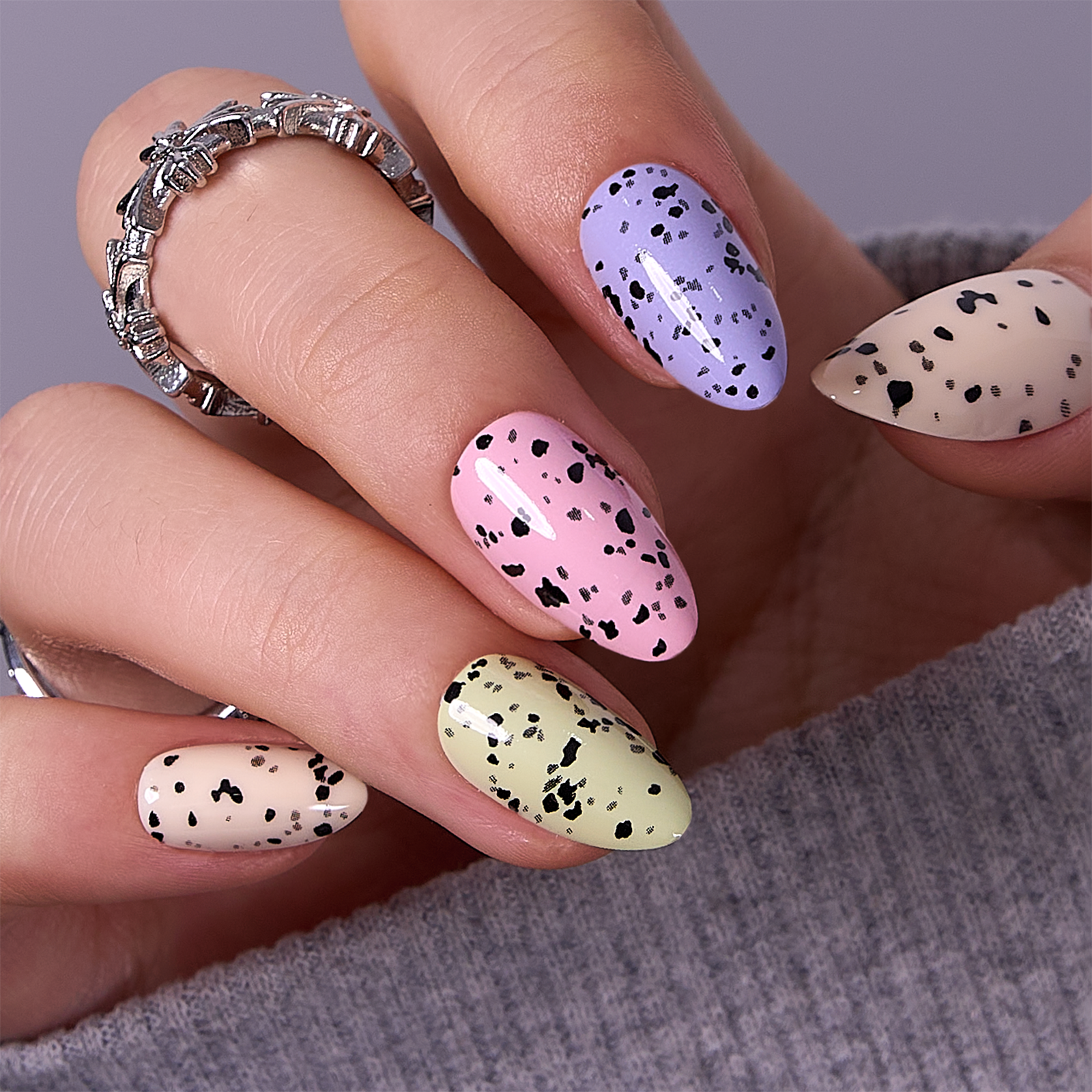 Eggshell Chic S Almond almond press-on nails
