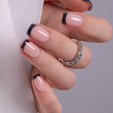 Elegant Noir short squoval press-on nails