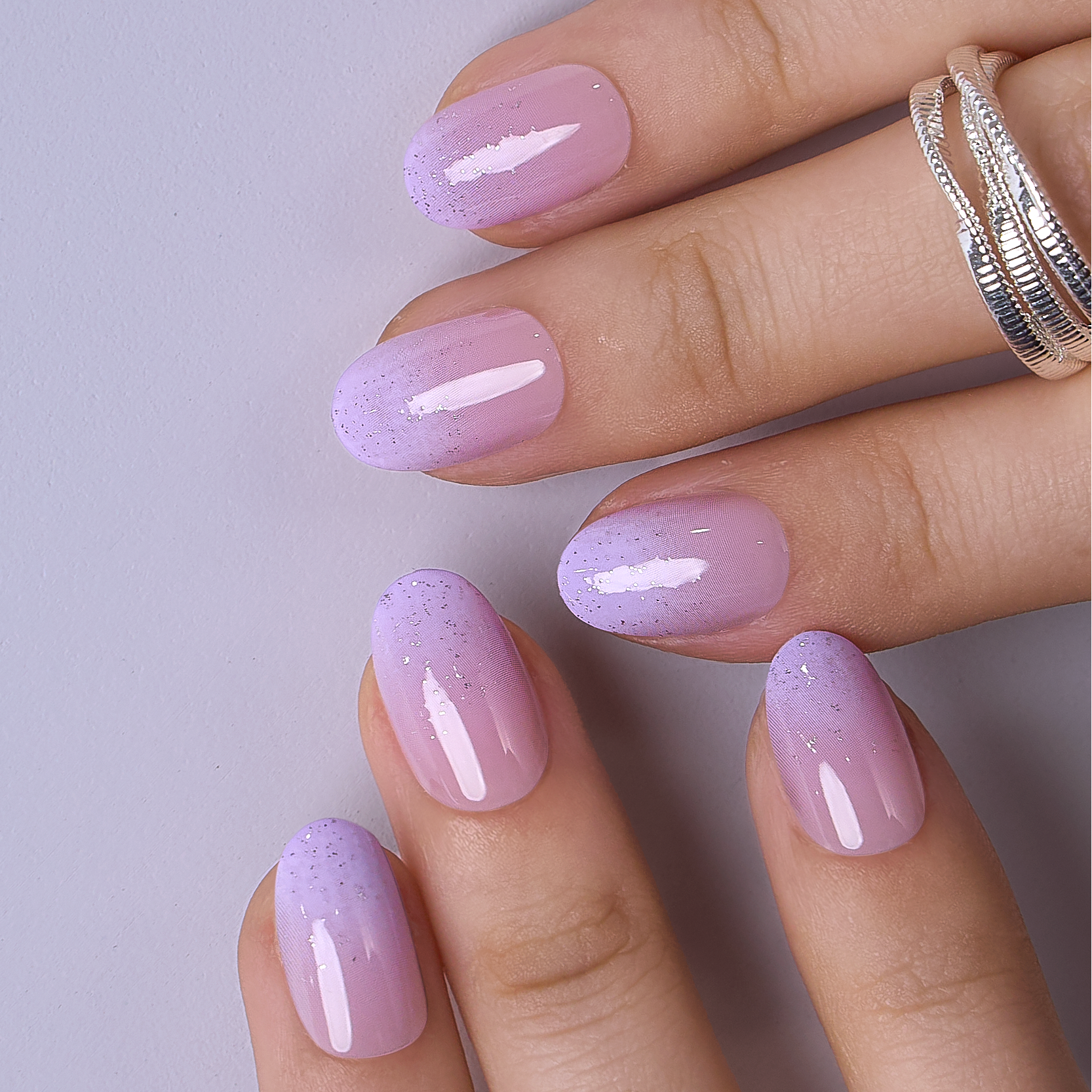 Lavender Veil S Oval oval press-on nails