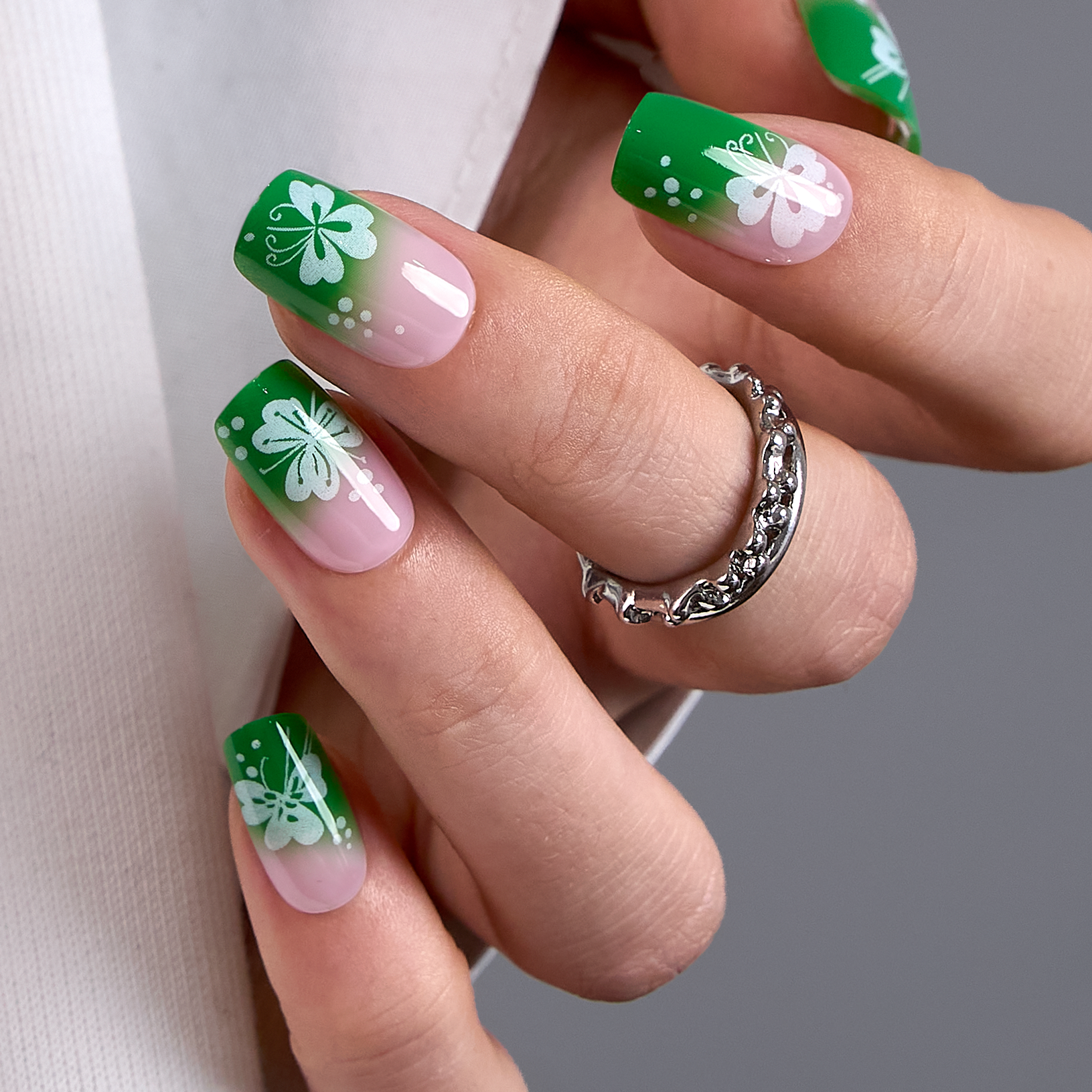 Lucky Clover short squoval press-on nails
