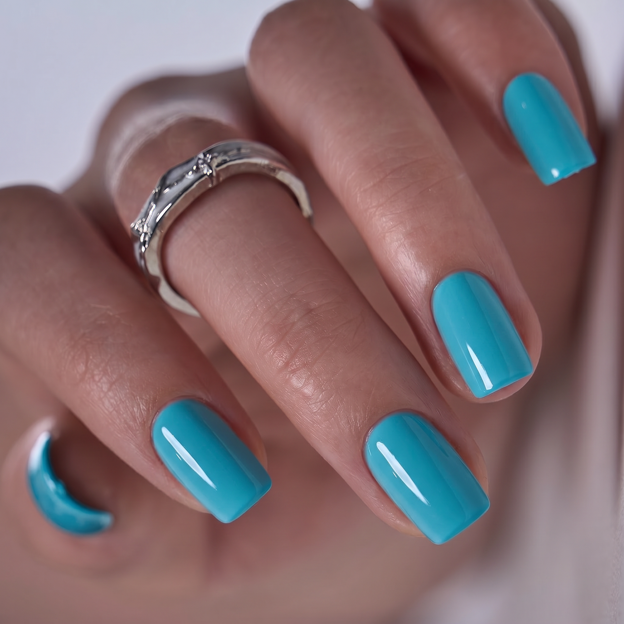 Mint Rush short squoval press-on nails
