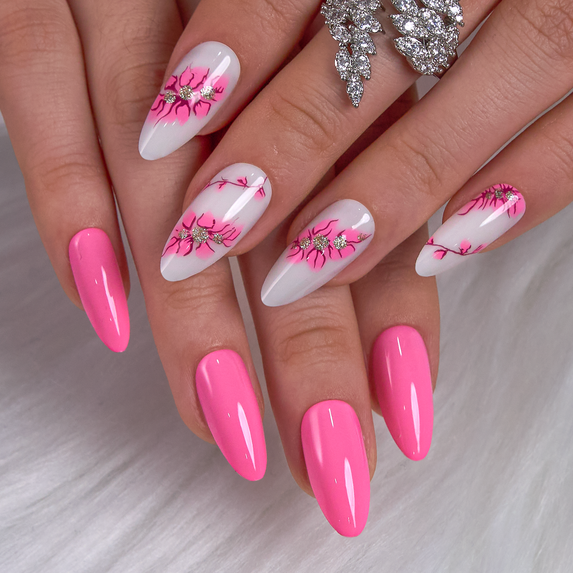Petal Muse L stiletto press-on nails