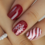 Candy Snow – short Squoval nail detail