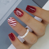 Candy Snow – short Squoval nail detail