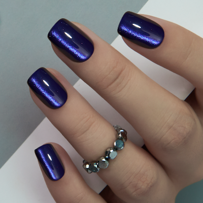 Prism Pulse S Squoval squoval press-on nails