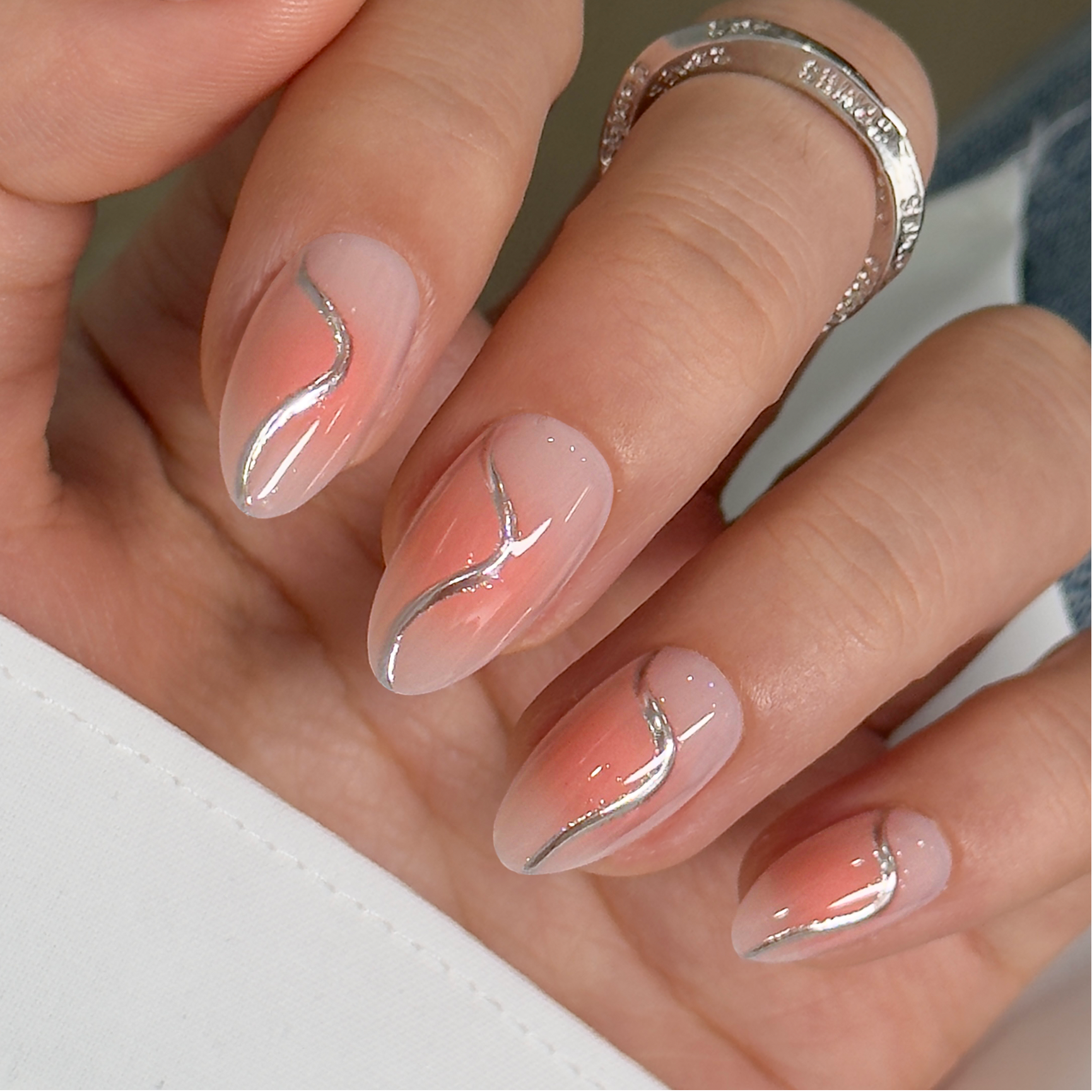 Silver Wave short almond press-on nails