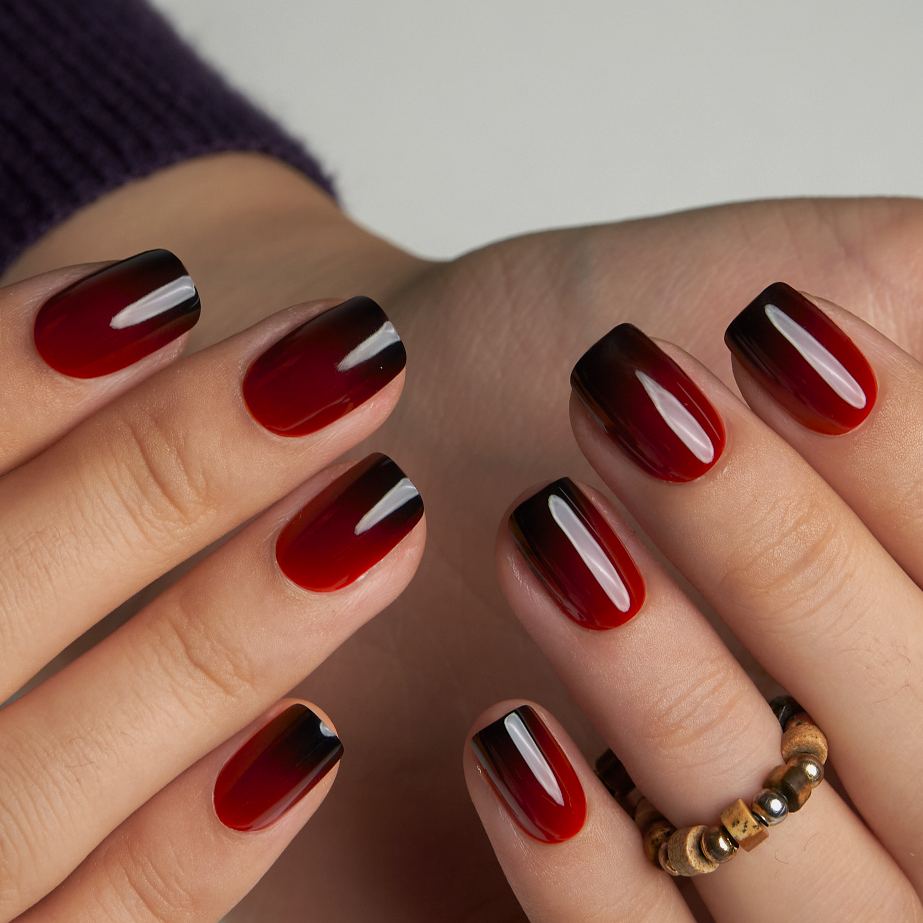 Wine Ombre short squoval press-on nails